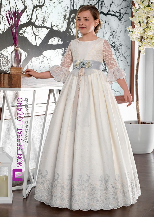 Montserrat Lozano communion dress, style 2733, front view