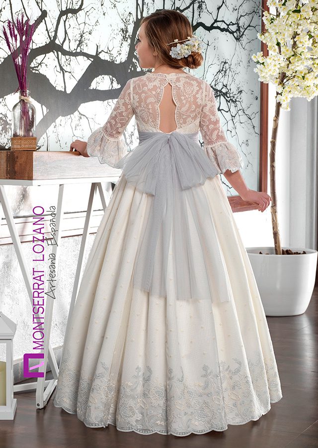 Montserrat Lozano communion dress, style 2733, back view