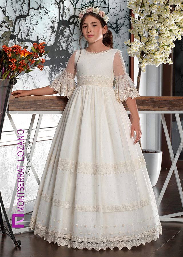 Montserrat Lozano communion dress, style 2722, front view