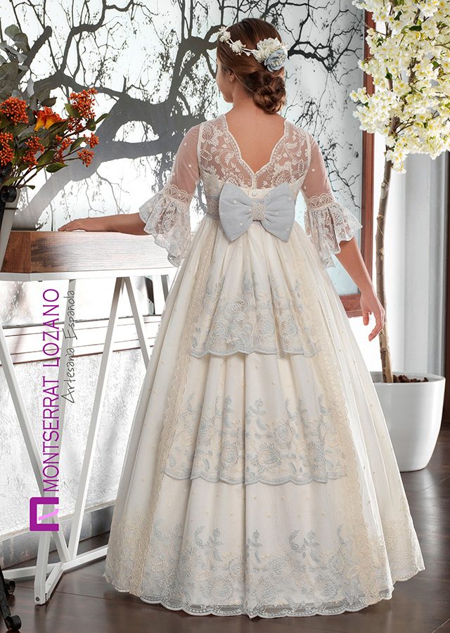 Montserrat Lozano communion dress, style 2710, back view